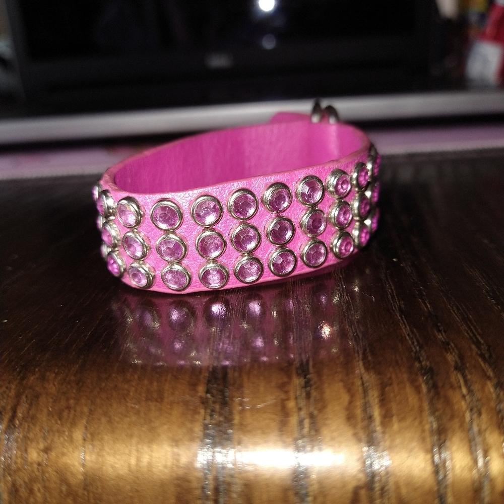 Pink beaded bracelet